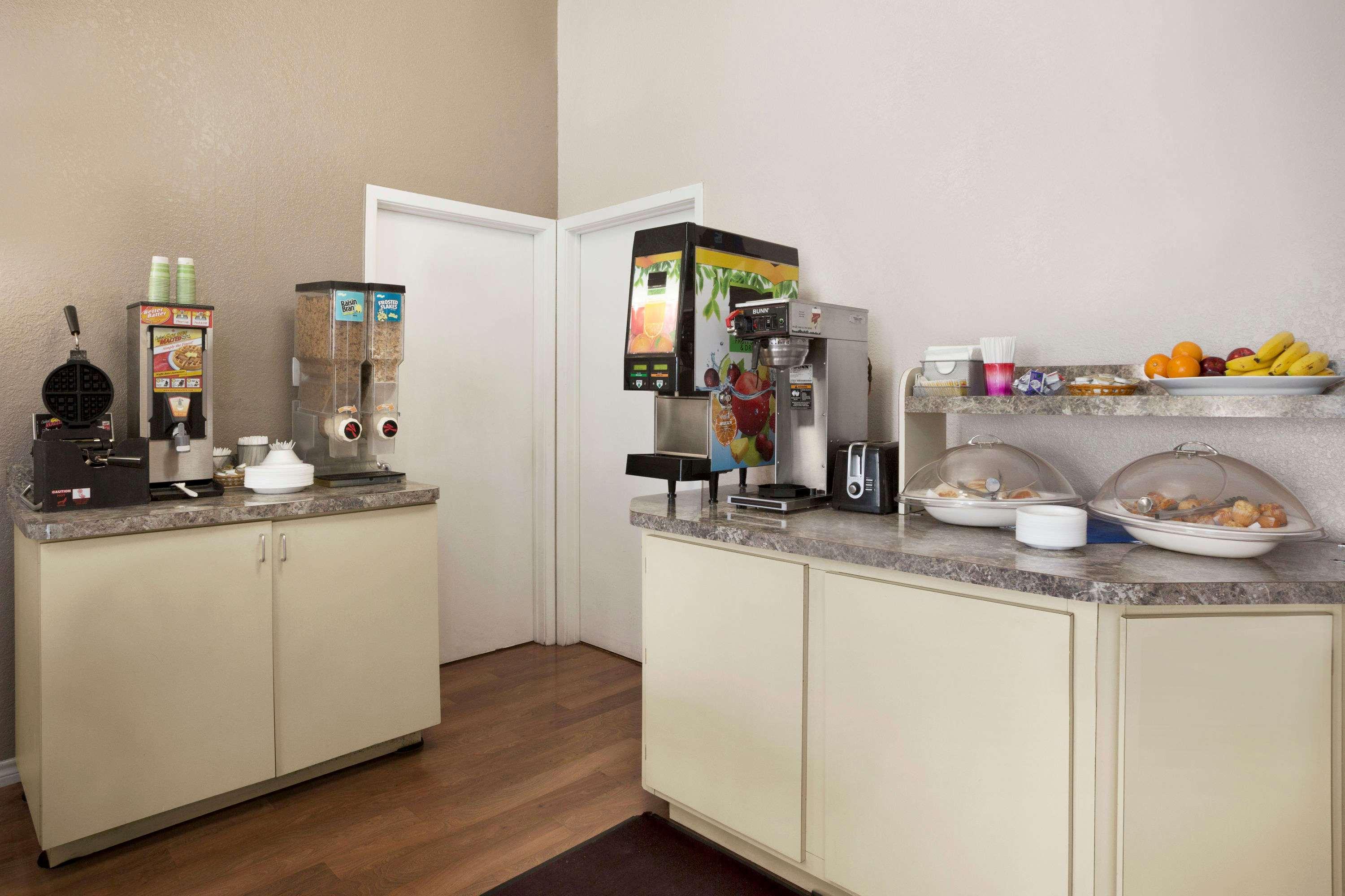 Travelodge By Wyndham Killeen/Fort Hood Bagian luar foto